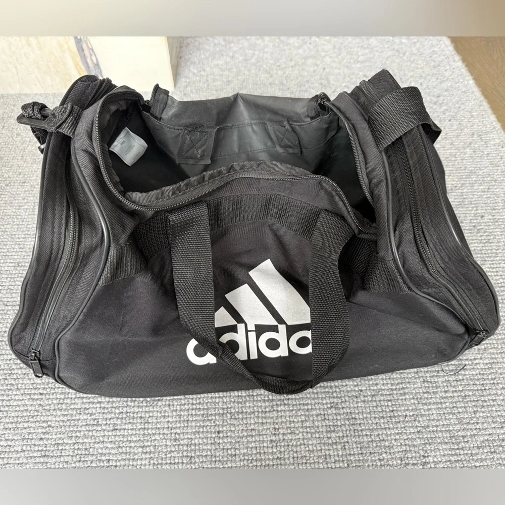 Adidas Gym Bag Black Duffle Bag Shoulder 19